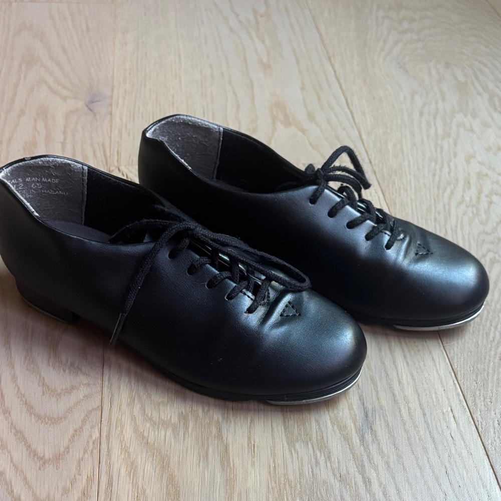 Capezio Black Kids Oxfords